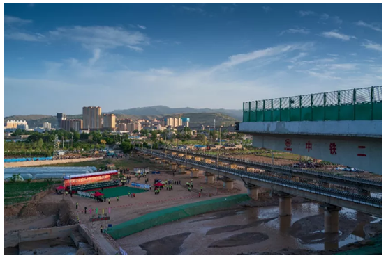 絲綢之路再現長虹，徠卡TS16助力渭河特大橋轉體合攏